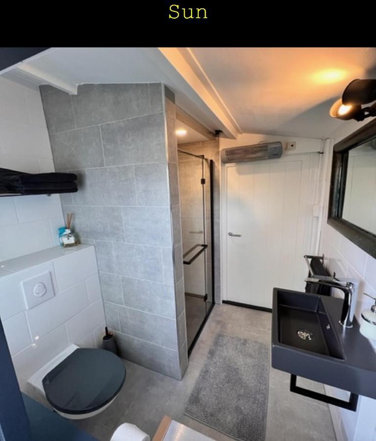 Inn To The Beach Ouddorp Bagian luar foto